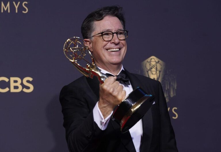 Stephen Colbert Biography Net Worth, Wife, Age, Movies & TV Shows