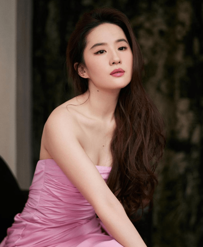 Liu Yifei Biography: Age, Instagram, Height, Net Worth, Movies, Mulan ...