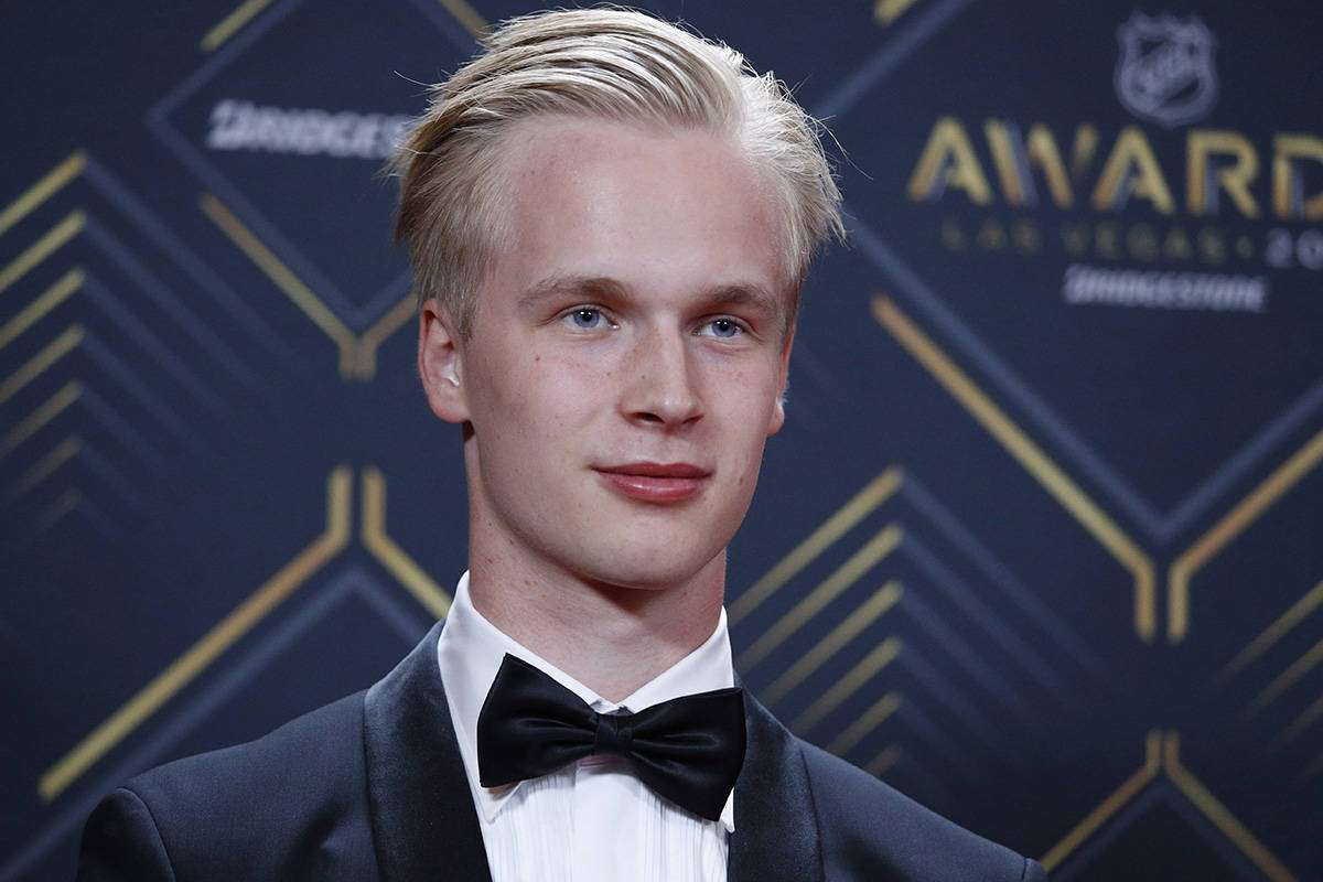 Elias Pettersson Biography: Age, Wife, Net Worth, Nationality, Children, Wikipedia, Siblings