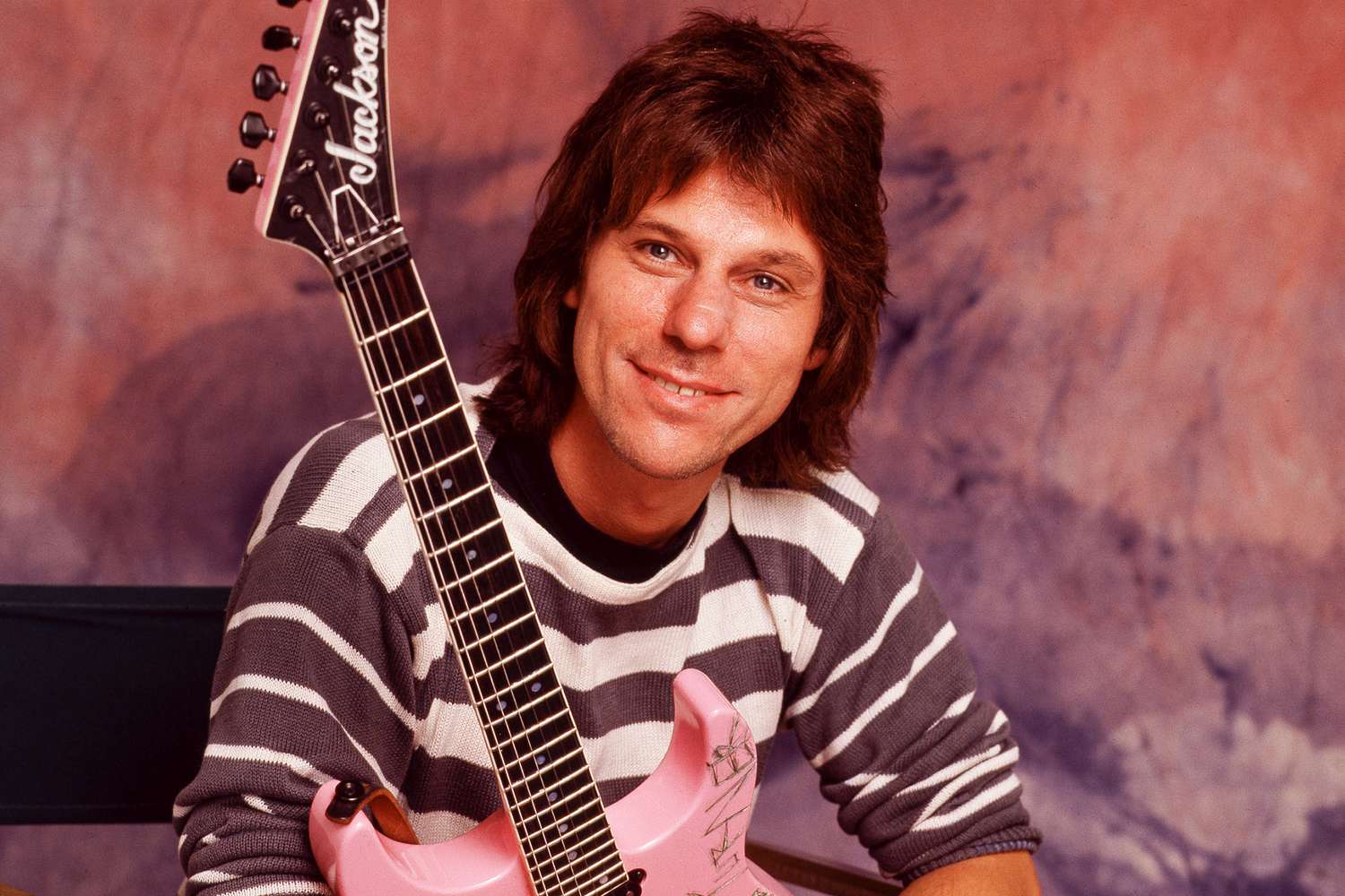 Jeff Beck Biography: Wife, Net Worth, Age, Height, Songs, Instagram ...