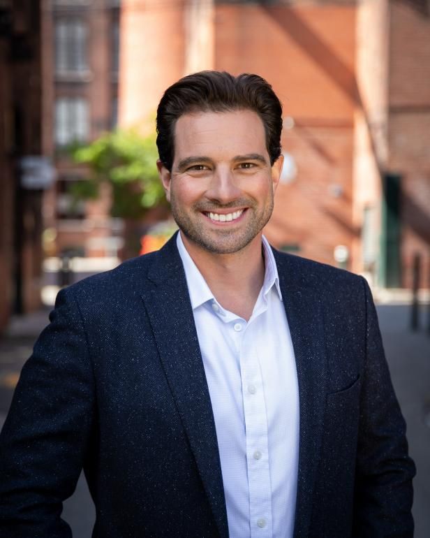 Scott McGillivray Biography: Age, Net Worth, Spouse, Parents, Siblings ...