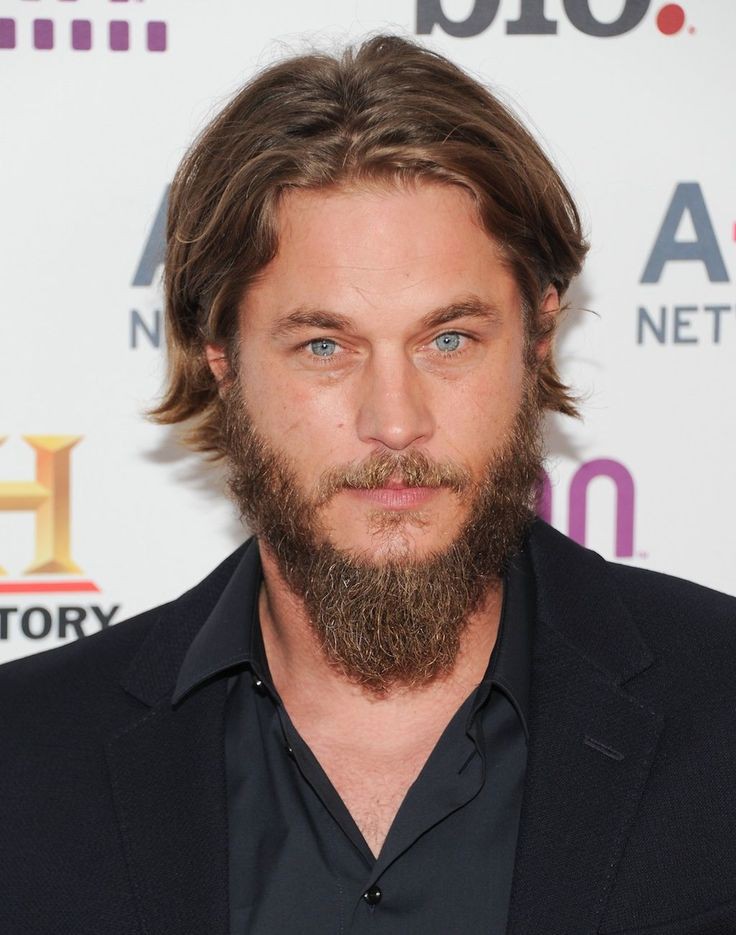 Ragnar Lothbrok Biography: Age, Net Worth, Spouse, Parents, Siblings ...