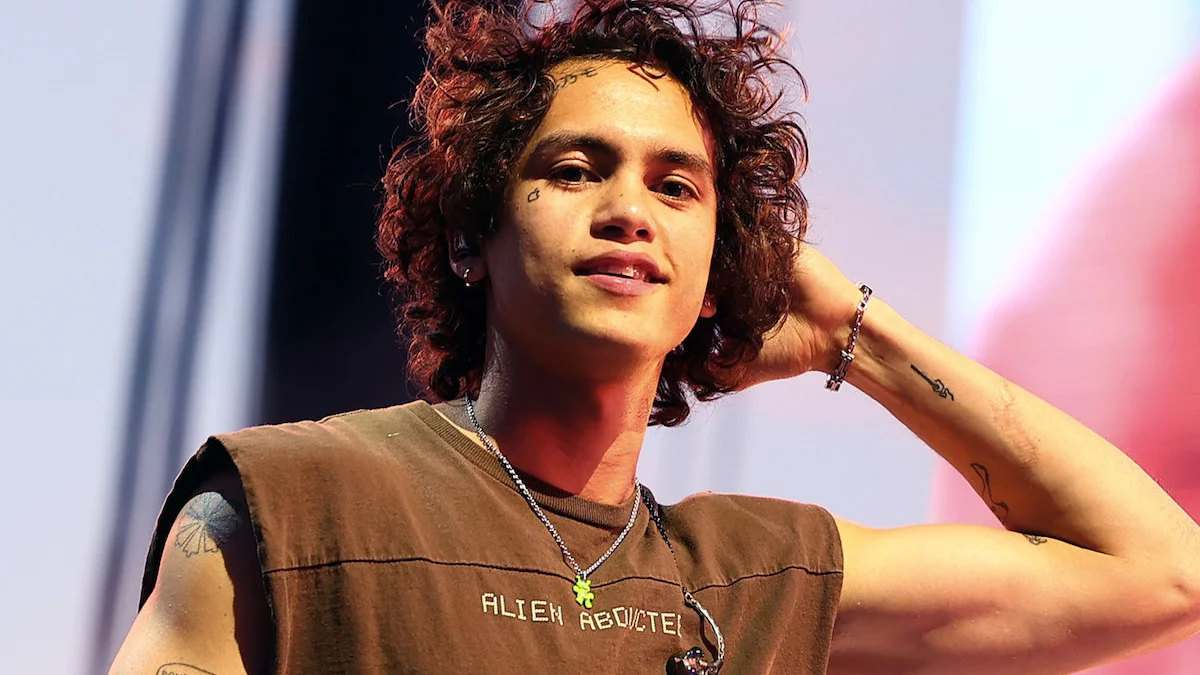 Dominic Fike Biography: Wife, Age, Net Worth, Sister, Height, Albums ...