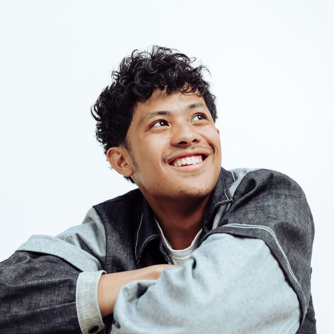 Maricel Laxa’s Son, Benjamin Pangilinan Biography: Age, Career, Songs, Parents, Siblings, Wiki, Height, Instagram, Girlfriend, Net Worth