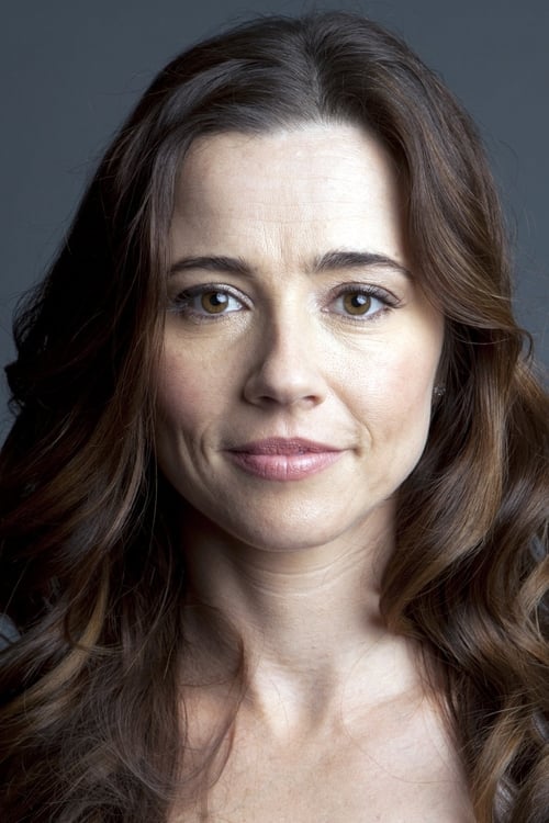 Linda Cardellini 5