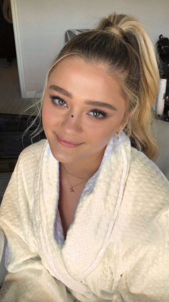 Lizzy Greene