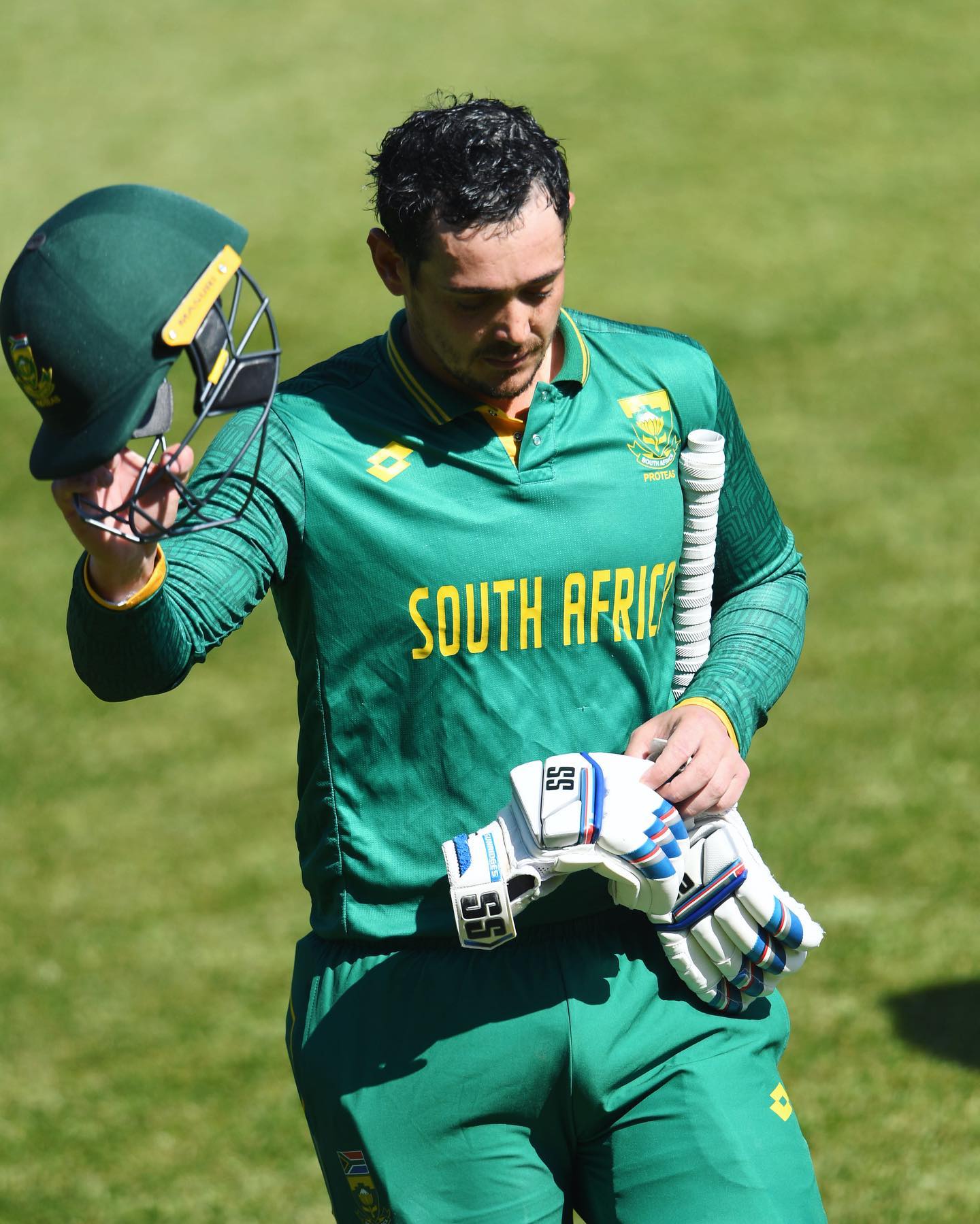 Quinton de Kock Biography: Age, Net Worth, Instagram, Spouse, Height, Wiki, Parents, Siblings, Awards