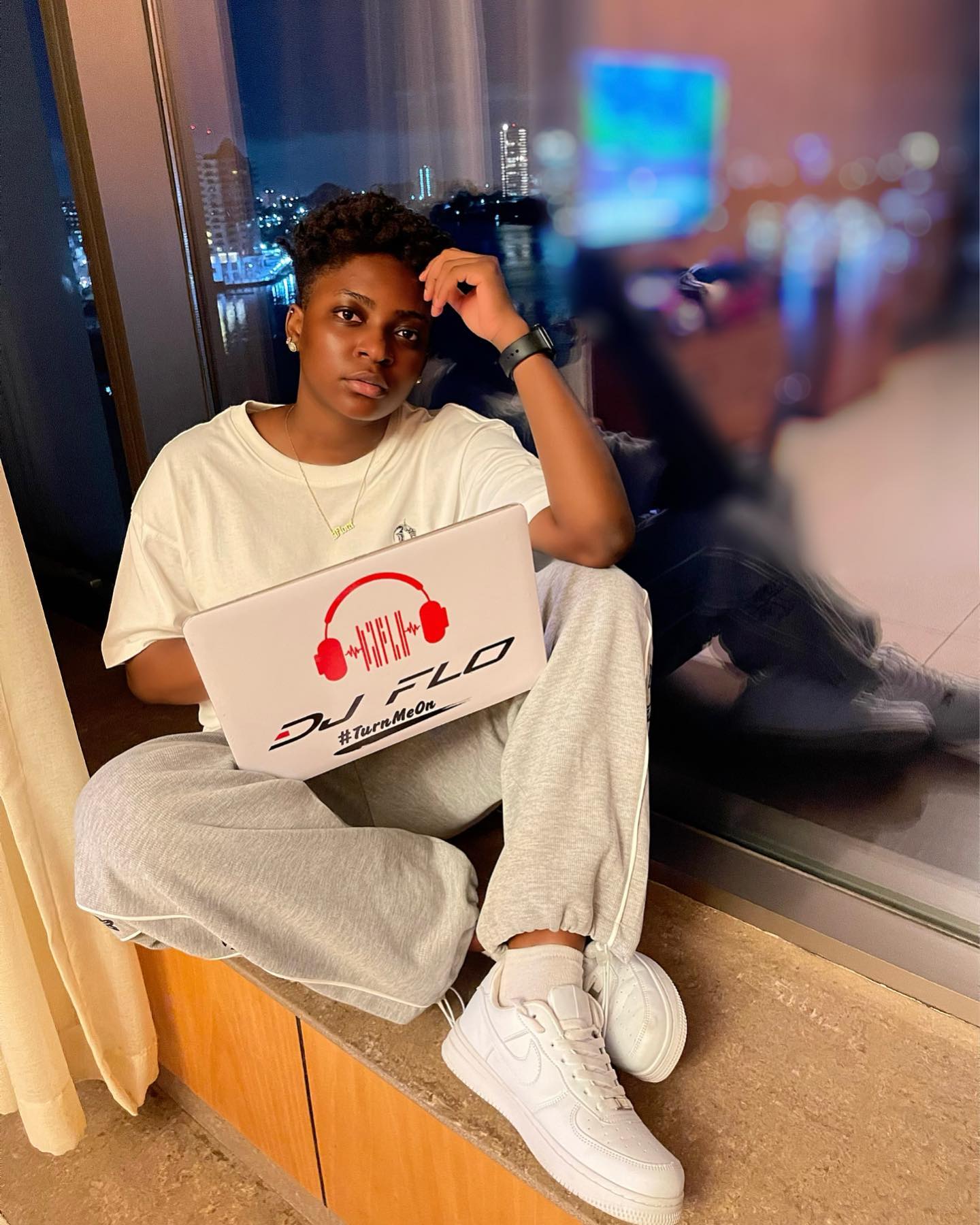 DJ Flo Biography – BBNaija: Age, Boyfriend, Net Worth, State of Origin, Parents, Wiki, Videos, Instagram