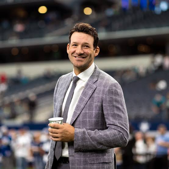 Tony Romo Biography: Age, Net Worth, Instagram, Spouse, Height, Wiki, Parents, Siblings, Former Teams