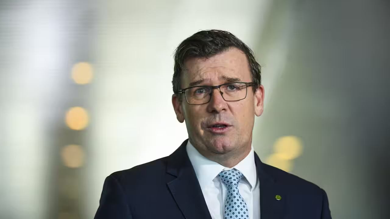 Alan Tudge Wife Teri Etchells Biography: Age, Net Worth, Images, Height, Nationality, Children