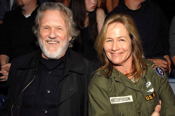 Meet Kris Kristofferson’s Wives: Lisa Meyers, Rita Coolidge and Fran Beer