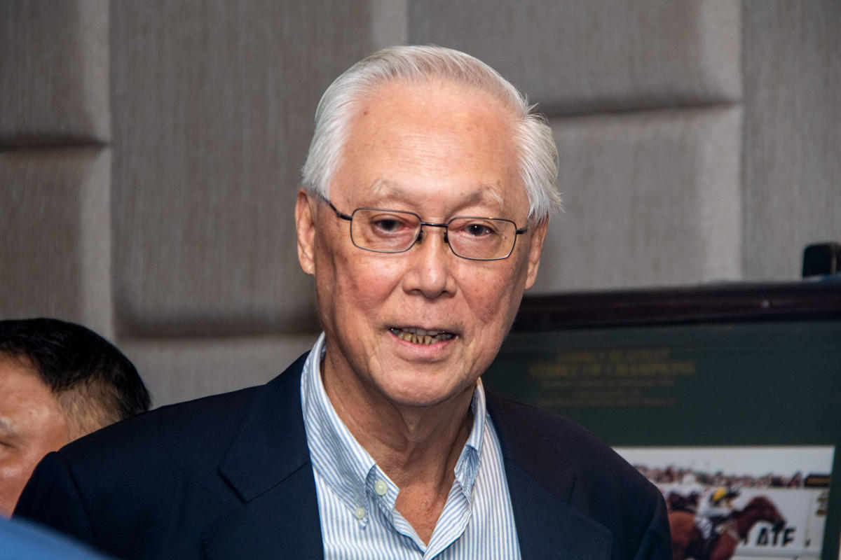 Goh Chok Tong Biography: Age, Net Worth, Instagram, Wife, Height, Wiki, Parents, Siblings, Children, Books