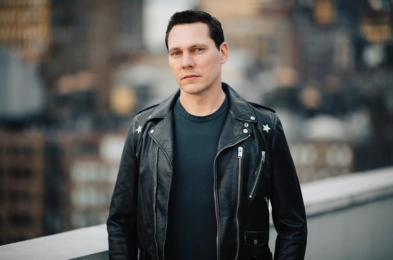 Tiesto Biography: Wife, Height, Net Worth, Parents, Age, Instagram, Wikipedia, Songs