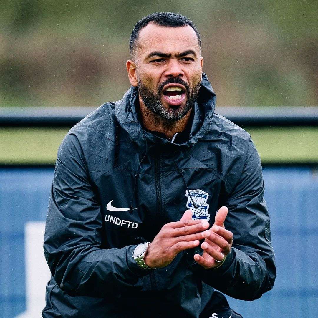 Ashley Cole Biography: Team, Loans, Goals, Age, Net Worth, Siblings, Parents, Wife, Children, Salary